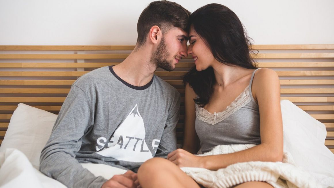Qu’est-ce que le petting et comment en profiter pleinement?